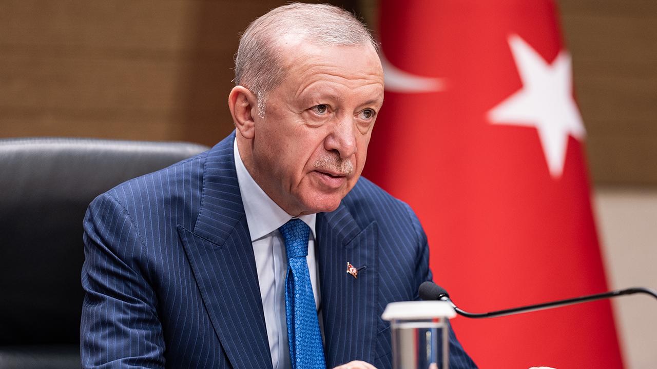 Cumhurbaşkanı Erdoğan Kazan’da İkili Görüşmelerine Başladı