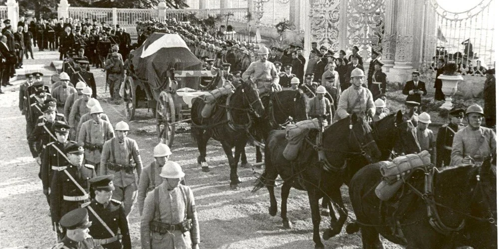 Atatürk'ün 86. Ölüm Yıldönümünde Anıtkabir'de Duygusal Anmalar