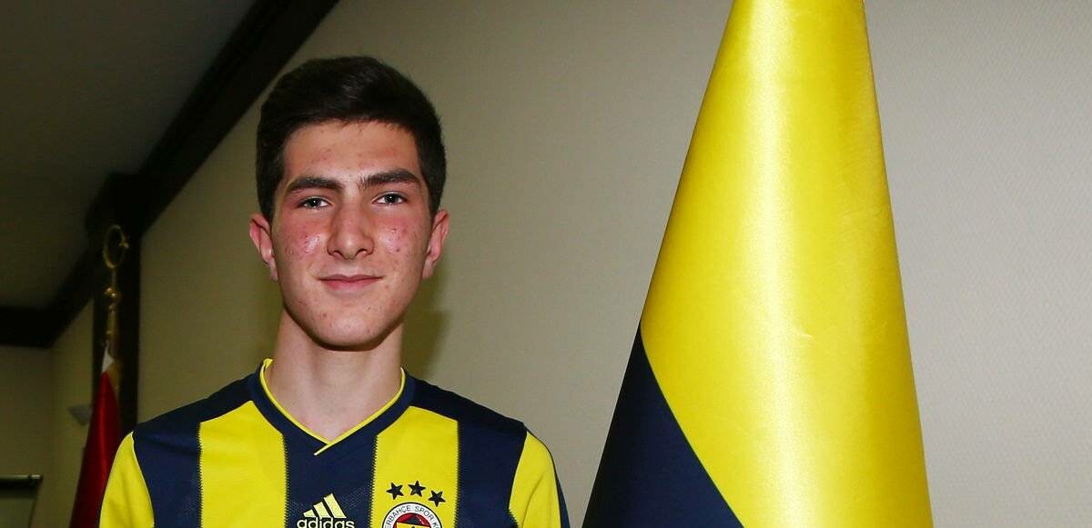 fenerbahcenin-kalecisi-osman-ertugrul-cetin-kimdir-kac-yasinda-babasi-kim-hangi-partiden-aslen-nereli-hangi-takimlarda-forma-giydi