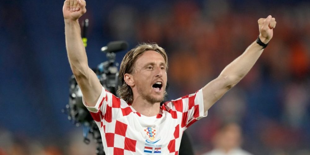 Luka Modric Biyografisi (Kimdir): Boyu, Kilosu, Yaşı, Hangi Ülkeli, Hangi Takımda, Hangi Takımlarda Oynadı, İstatistikleri? Luka Modric Hayatı ve Futbol Kariyeri