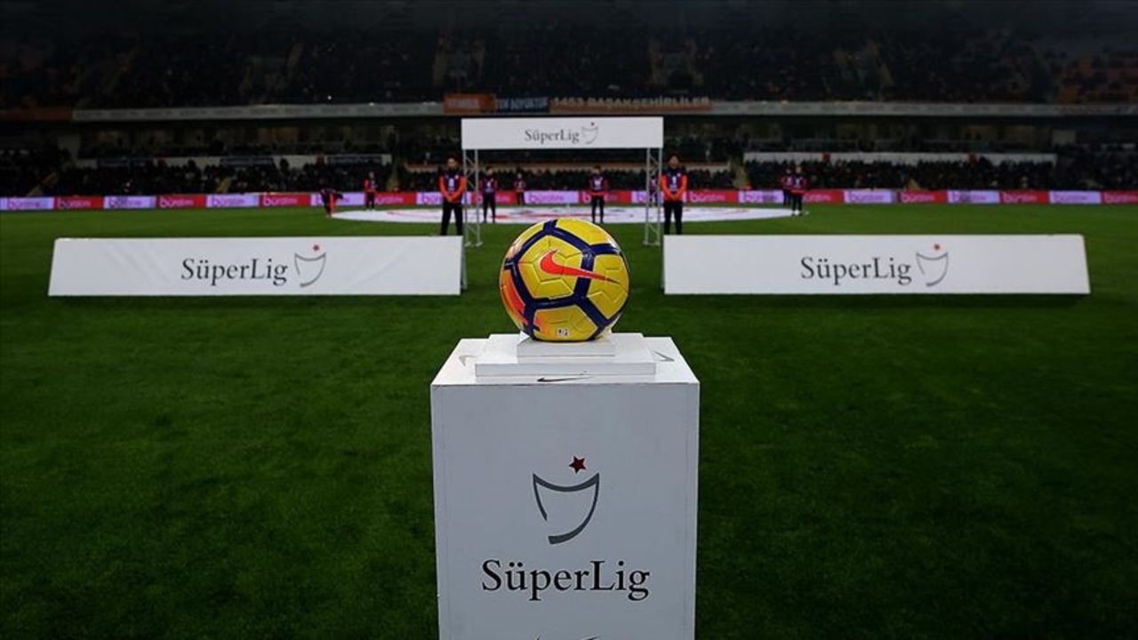 Süper Lig İkinci Yarı Ne Zaman Başlayacak? 2025 Süper Lig Maç Takvimi