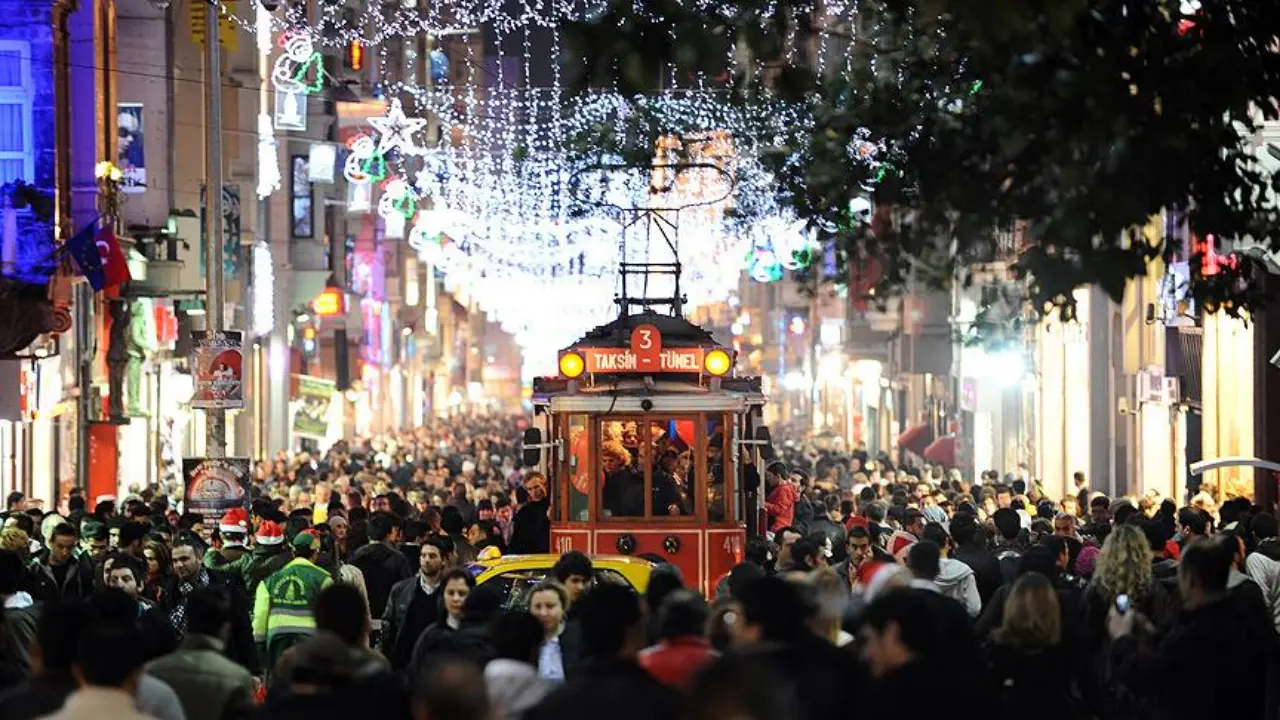 İstanbul’da Yılbaşı Gecesi 55 Bin Polis Görev Alacak