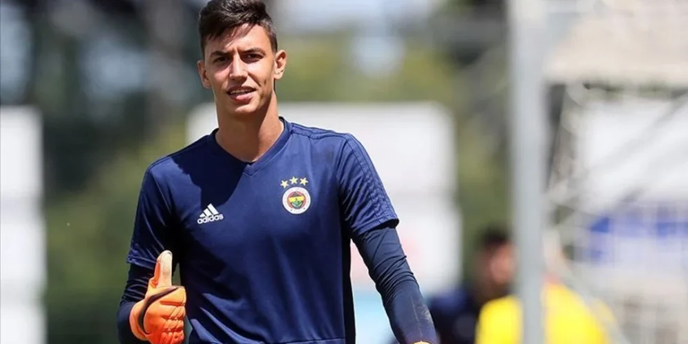 Berke Özer Hangi Takıma Transfer Olacak, Piyasa Değeri Ne Kadar? Berke Özer Boyu, Kilosu, Yaşı Kaç, Hangi Takımlarda Oynadı?