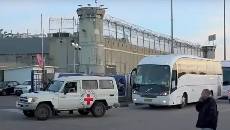 Rehine takası başladı Kızılhaç, 3 kadını teslim aldı