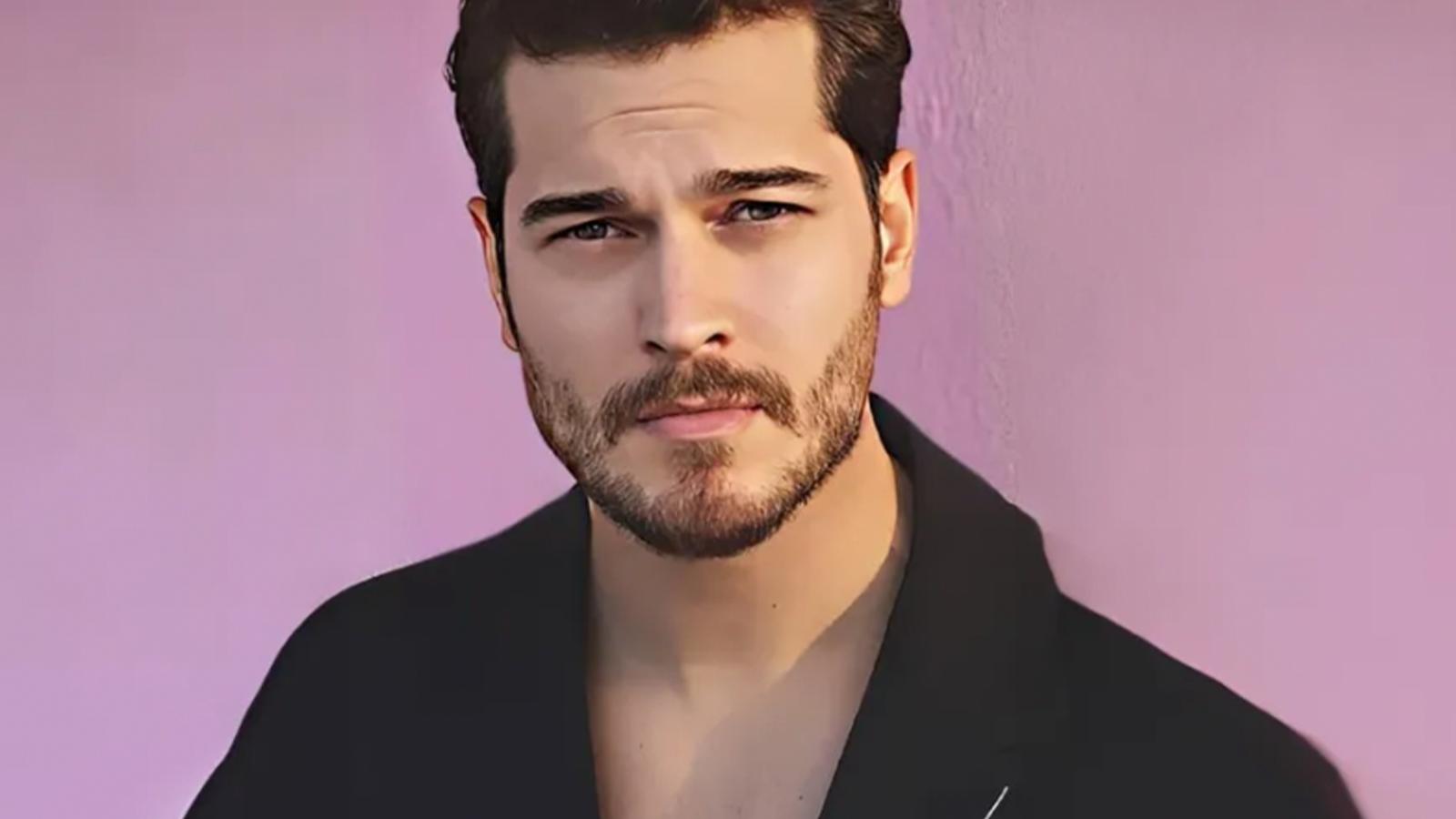 esref-ruya-dizisi-esrefi-cagatay-ulusoy-kimdir-sevgilisi-kim-kac-yasinda-aslen-nereli-boyu-ve-kilosu-kac-cagatay-ulusoyun-hayati-ve-biyografisi-