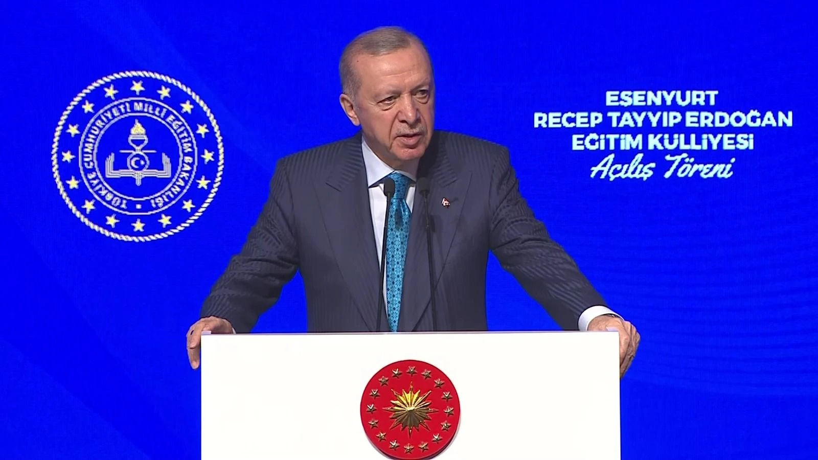 Cumhurbaşkanı Erdoğan: Öğretmenlere Saldırılarda Ceza Arttı