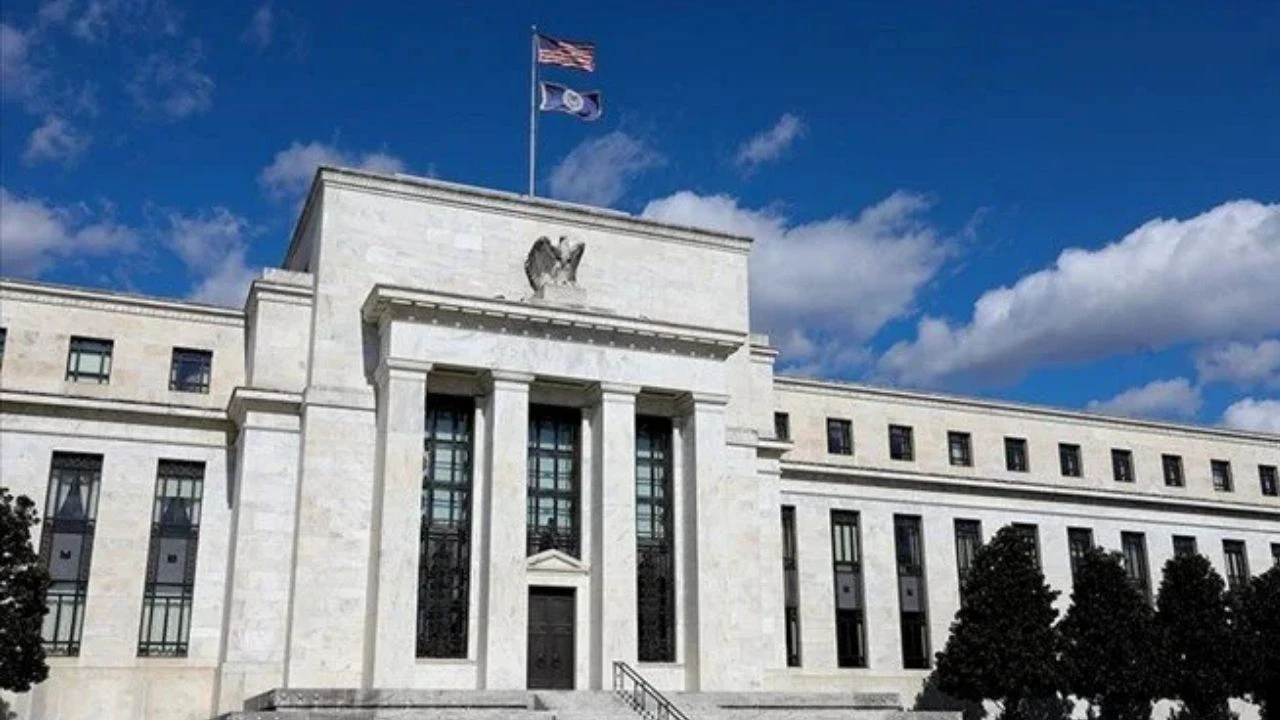 Fed’de Casusluk Krizi: Eski Danışman Bilgileri Sattı