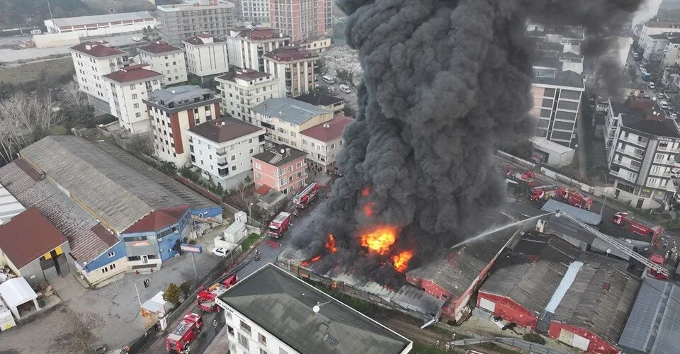 istanbul yangın lastik 2