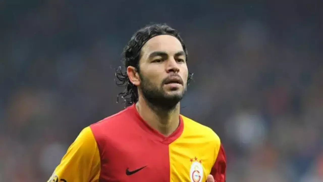 selcuk-inan-biyografisi-boyu-kac-kilosu-kac-kac-yasinda-aslen-nereli-hangi-takimlarda-oynadi-futbol-gecmisi-nedir.