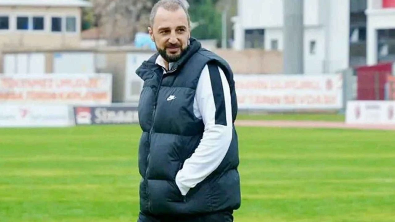 Adem Çağlayan Kimdir? Bursaspor’un Yeni Teknik Direktörü Adem Çağlayan Kaç Yaşında, Aslen Nereli, Evli Mi, Hangi Takımlarda Görev Aldı?