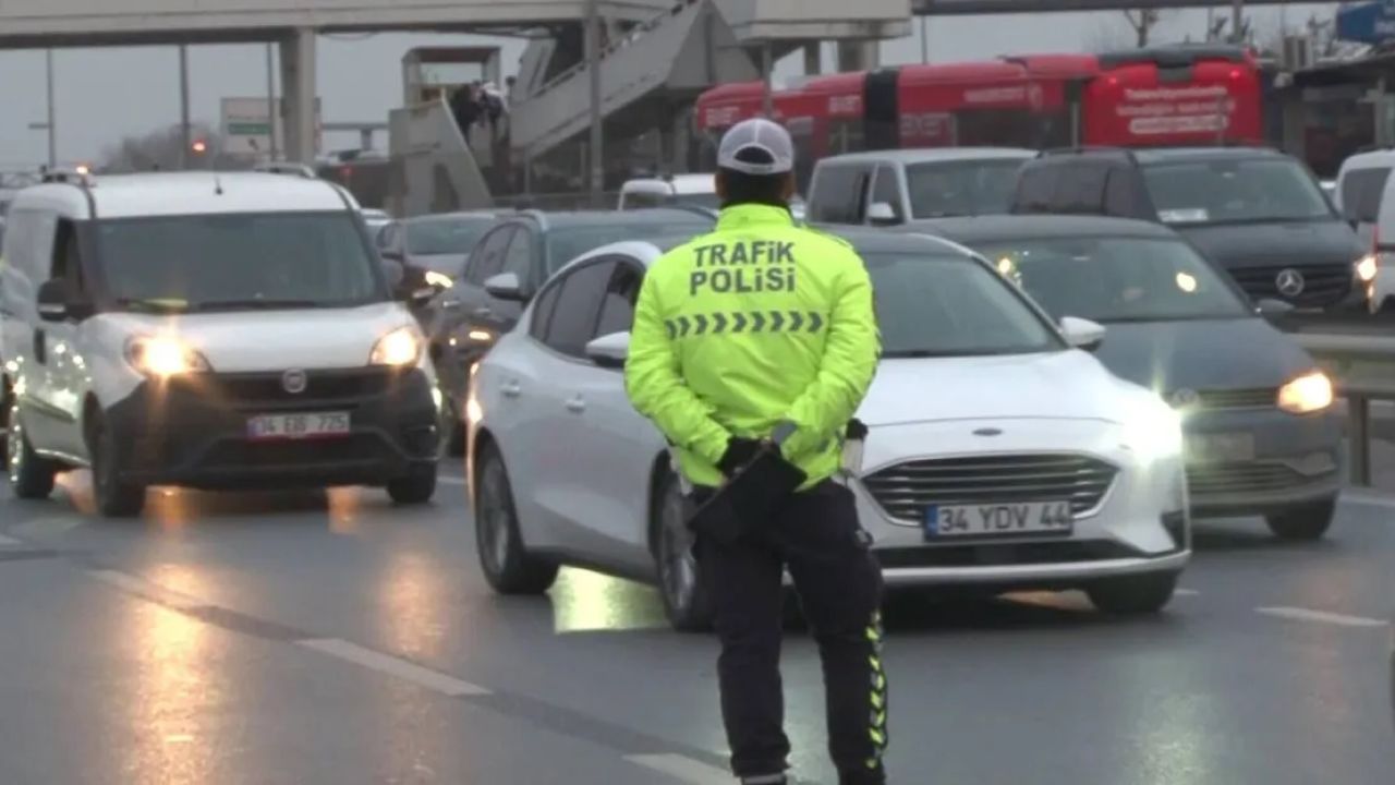 Trafik Canavarlarına Ağır Cezalar Geliyor! Makas, Drift ve Alkollü Sürücülere Sert Önlemler